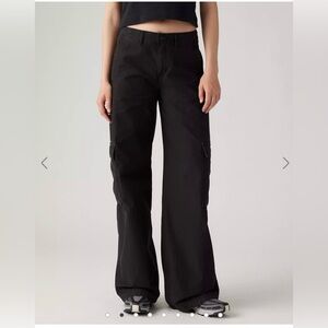 Levi’s Baggy Wide Leg Cargo Pants in Black